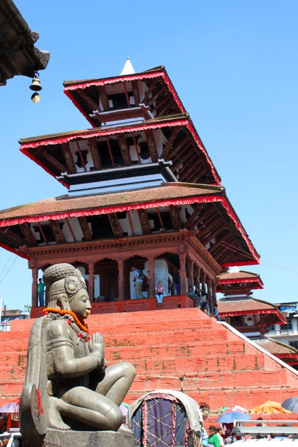 "Hippitemplet" på Kathmandu Durbar Square. "Hippitemplet" på Kathmandu Durbar Square.