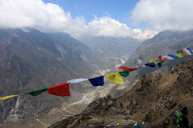Troligtvis den finaste acklimatiseringsturen man kan gora i Khumbu...